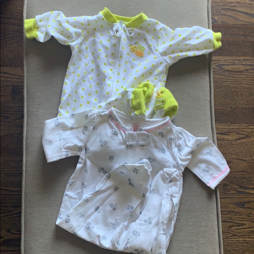 Carters sleep and play set